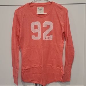 NWOT Abercrombie and Fitch long sleeve tshirt